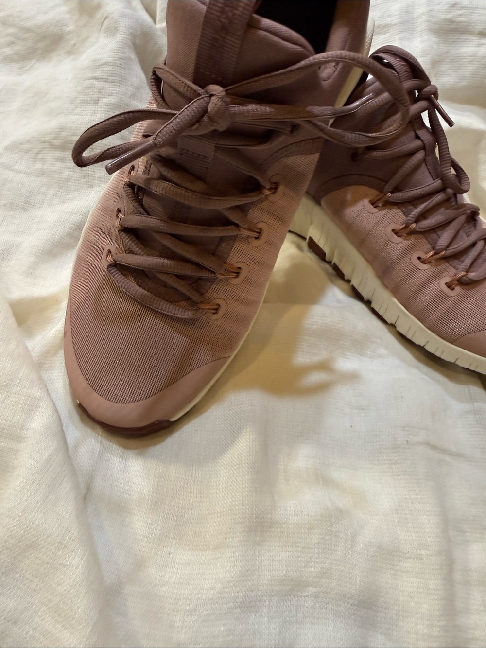 Nike Women's Mauve Knit Lace-Up Sneakers